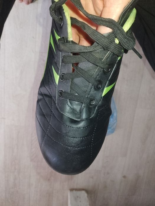 futbol uchun butsa yangidek razmer 40