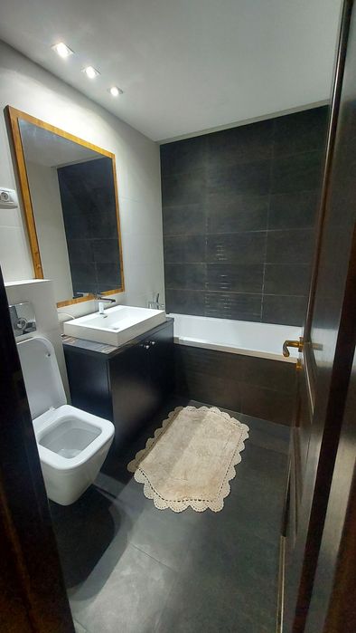 Inchiriez apartament, 3 camere, Bd Libertatii, ultracentral