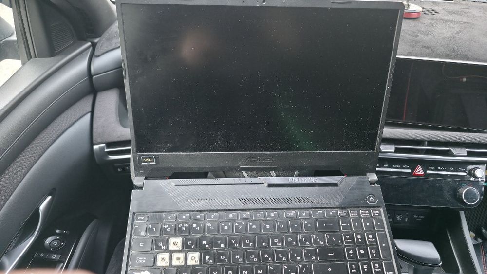 Ноутбук компьютер