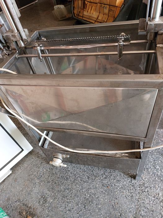 Разпечатваща машина на пчелни пити