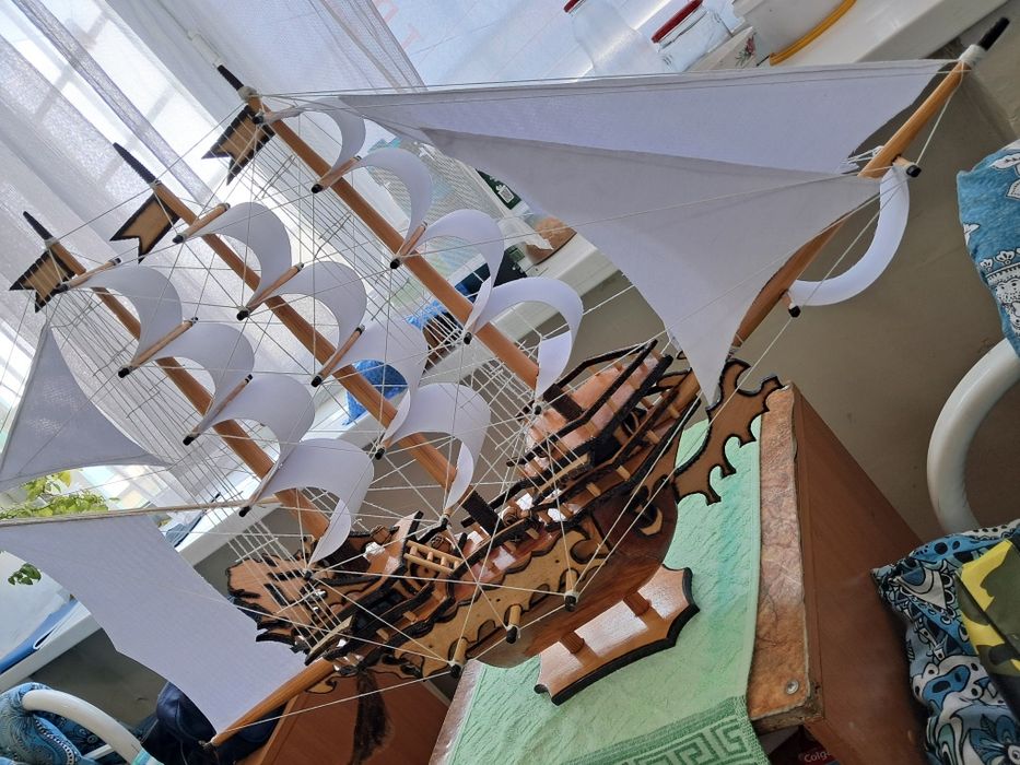 Корабль срочна сувенир