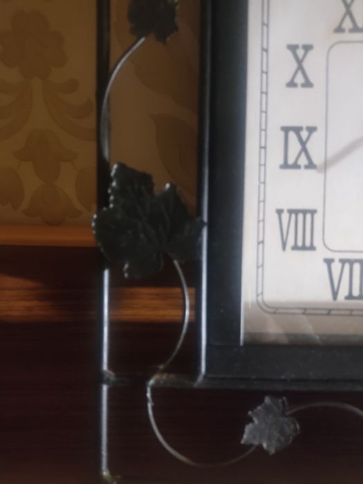 Продаются часы настенные