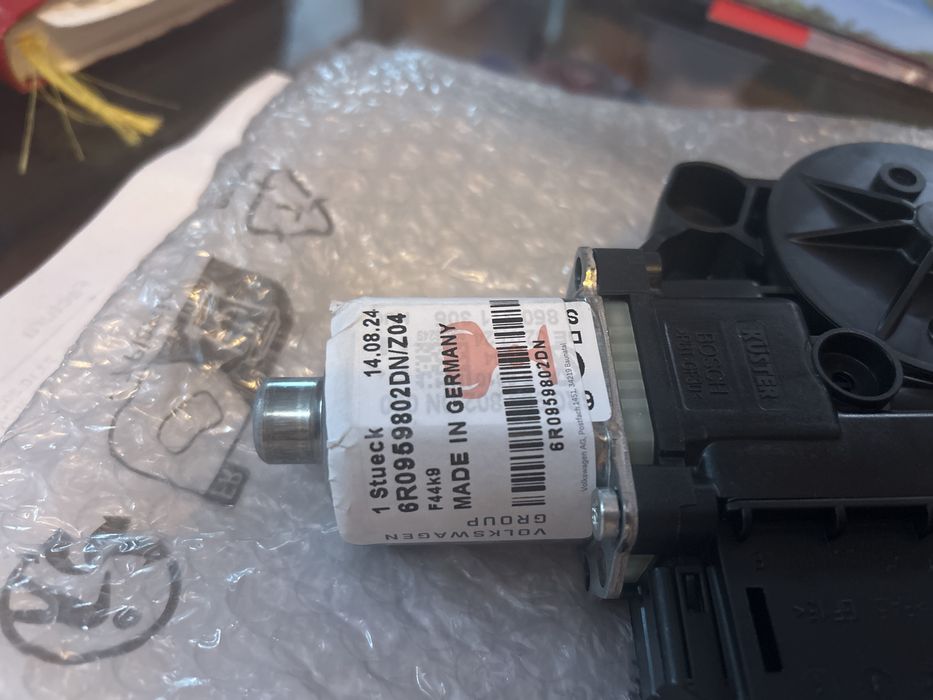 VW Polo Motoras macara geam portiera dreapta fata