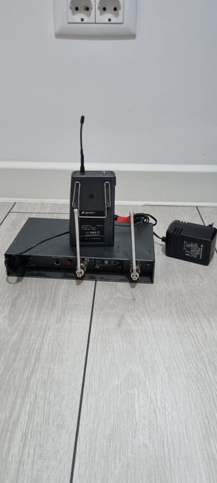 Set transmitator lavaliera cu receptor Sennheiser EW 100