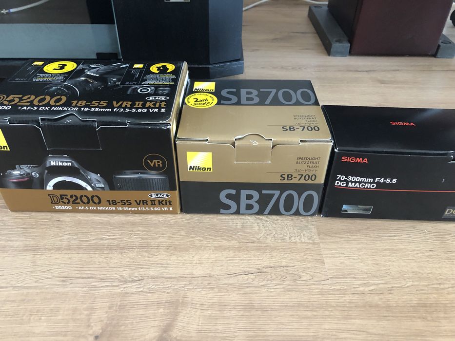 Kit profesional Nikon d5200,Sb700,sigma 70-300mm..