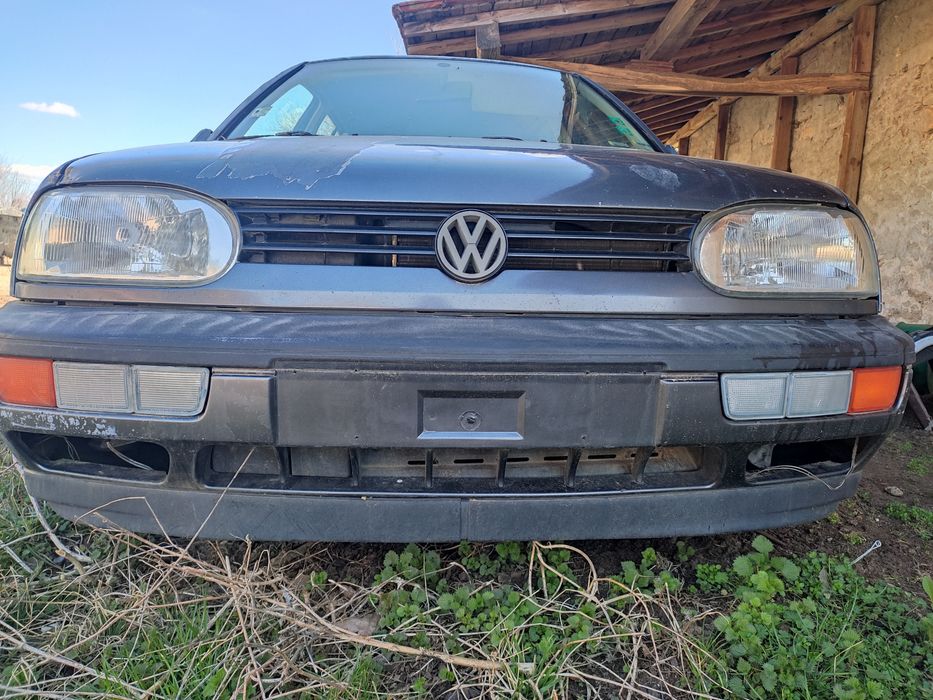 • VW GOLF 3 (1.6  бензин 75кс. 93г.)  на ЧАСТИ също така венто и поло