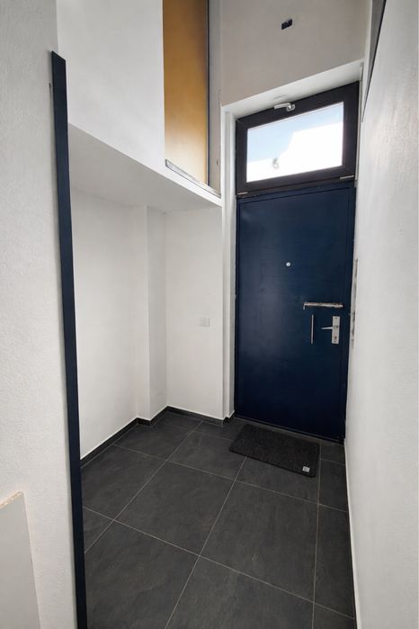 Spațiu comercial 76 mp | Vitrină 7m | Zonă circulată | 2 intrări