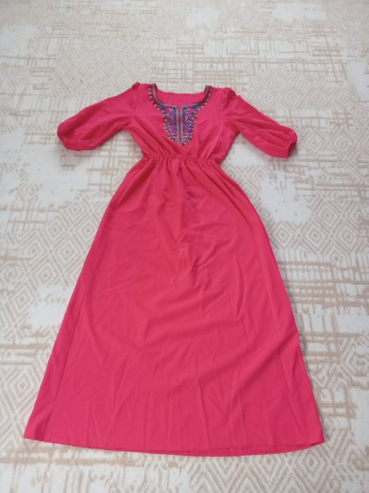 Продам разные платья