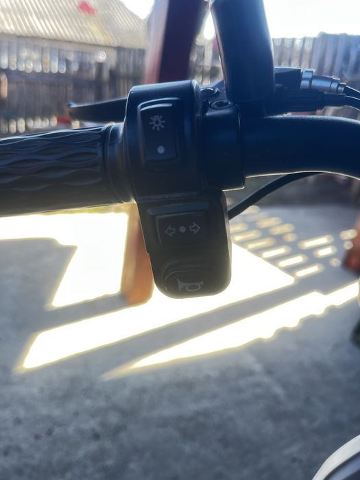 Vand Scuter electric 500W 20Ah cu pedale cu acumulator plumb GEL