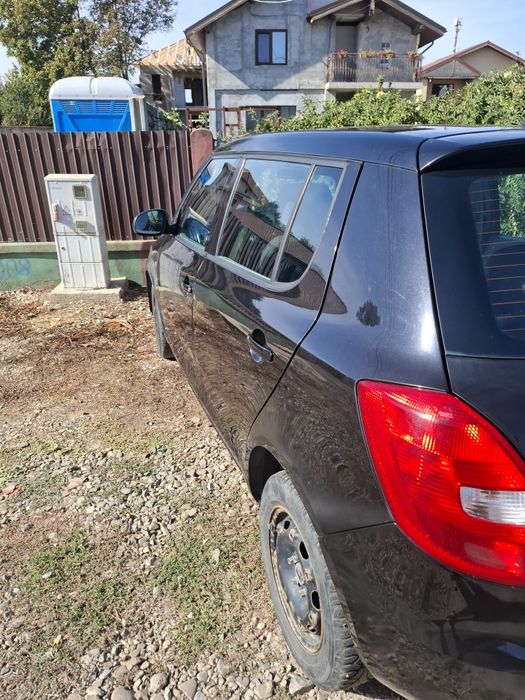 SKODA Fabia 2010 — imagine 2