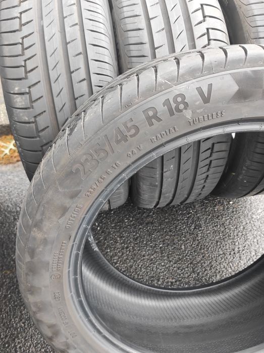 235/45/18 Continental