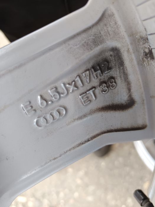 Оригинални нови джанти за Audi Q3 5x112 17цола