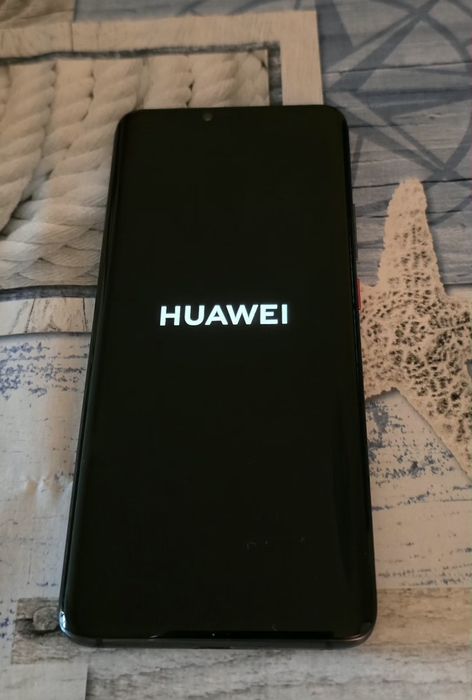 Huawei Mate 20 Pro + калъф
