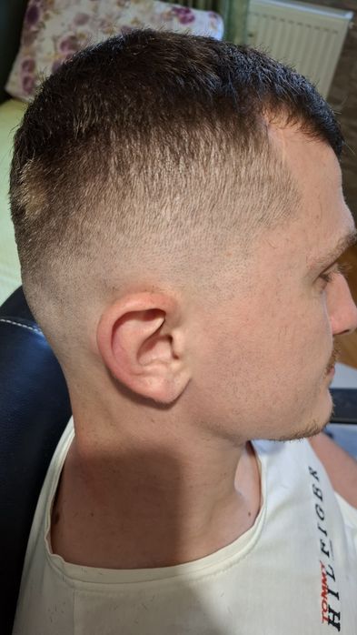 Caut modele pentru tuns