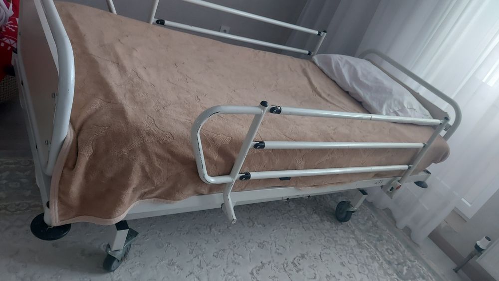 Медицинский кровать