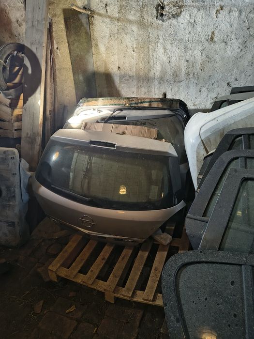 Врати за Opel Astra H