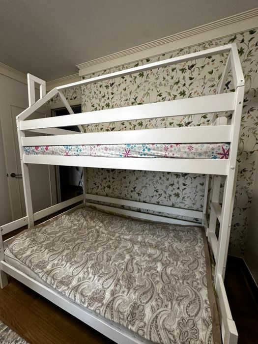 Срочно продам детскую кровать