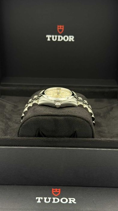 Tudor Referință: 79600, 31 mm, oțel,an 2026, 3300€.