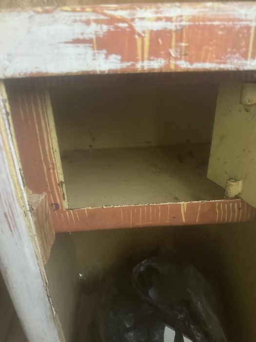 Сейф железный советский