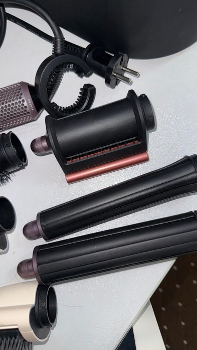 Dyson фен продаю