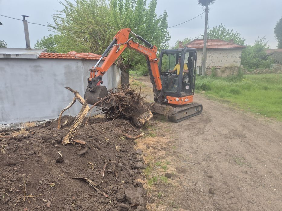 Услуги с мини багер 2750кг. Хидравличен чук 150 кг, .