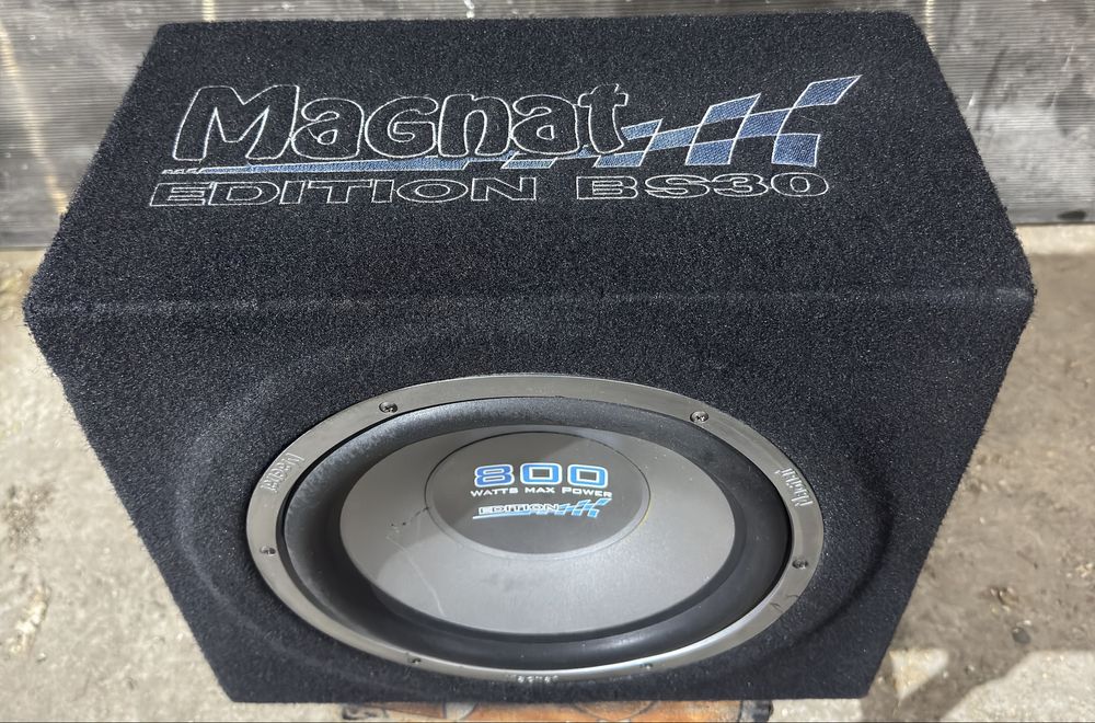 Subwoofer auto Magnat 800