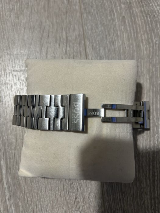 Часовници Hugo boss и Seko 5