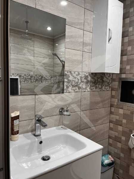 Продава се Двустаен апартамент в Бургас, Меден рудник - зона А - 72 кв.м за 1242 €/кв.м - Снимка #4