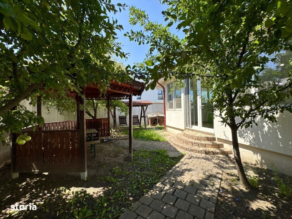 Vila individuala versatila de inchiriat in Otopeni-Odai, 8 camere, 5 b