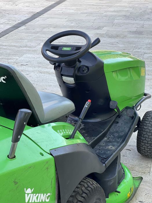 Tractoras de tuns iarba Viking t5 Vtwin 16HP