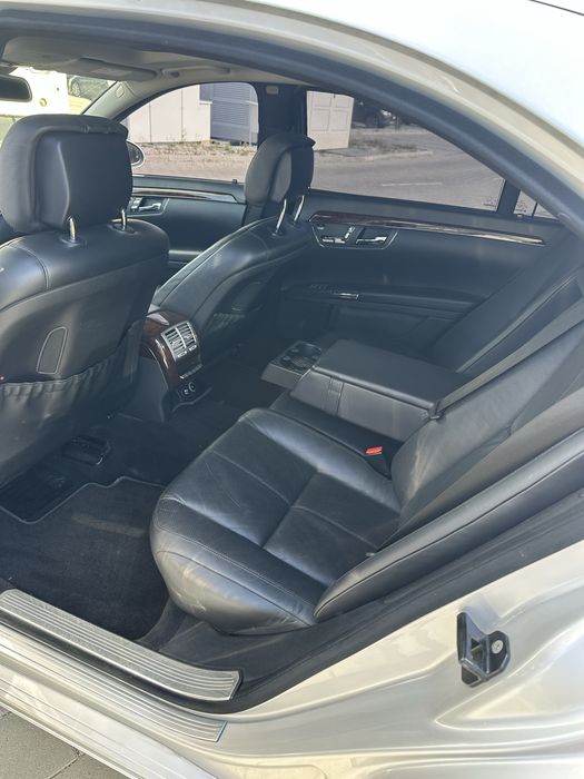 Mercedes w221 s-500 лонг