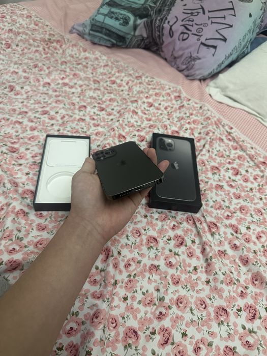 Продам iPhone 13 Pro Max в идеальном состояние