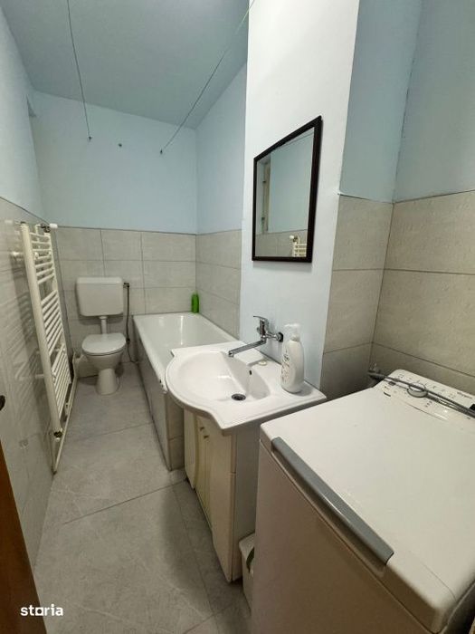 Apartament 3 camere, 74 mp, zona Sasar