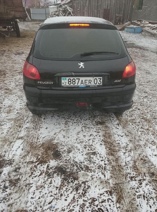 Пежо 206 продам.