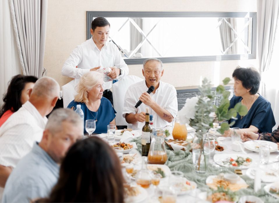 Ведущий, Тамада, Шоумен