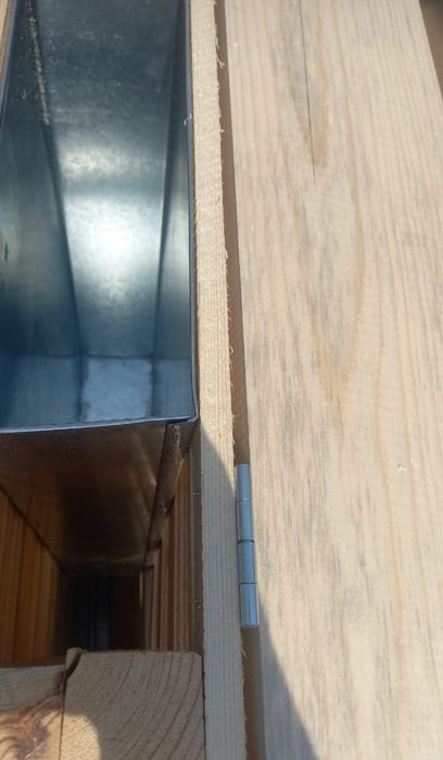 Деревянный умывальник подаем