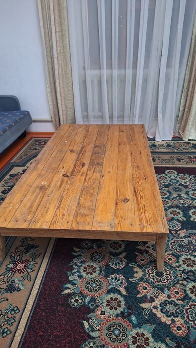 Стол сатылады, жер стол