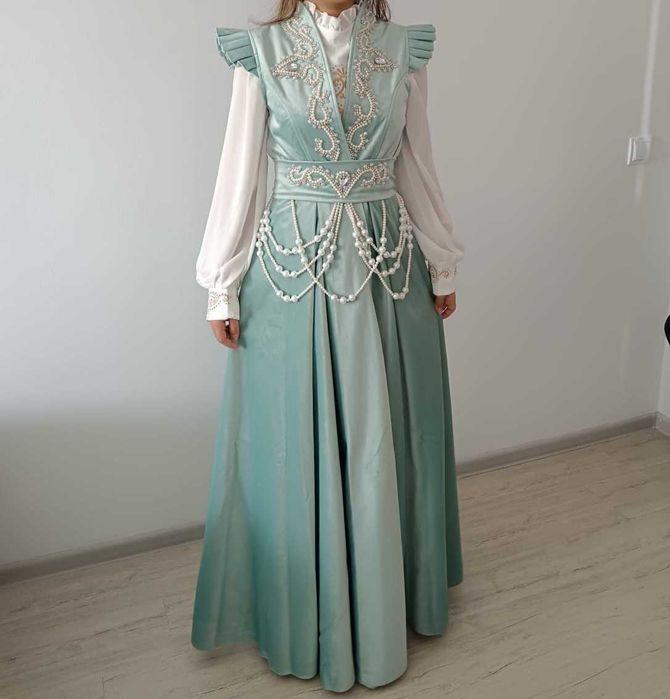 Национальная накидка в аренду