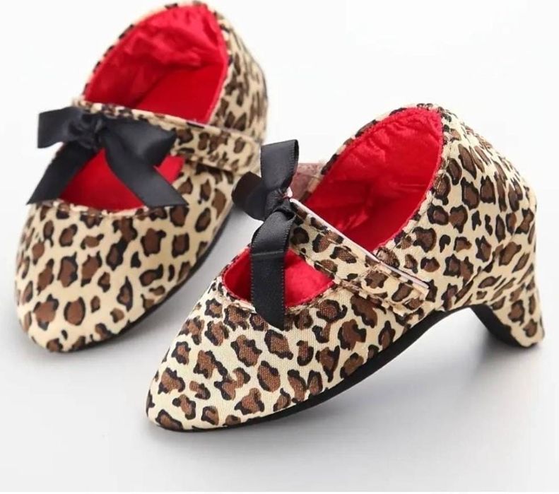 Детские туфельки