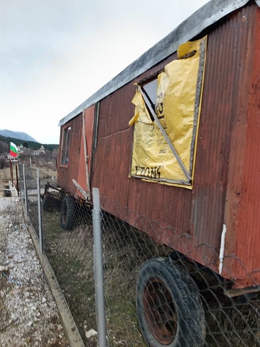 Фургон на колела