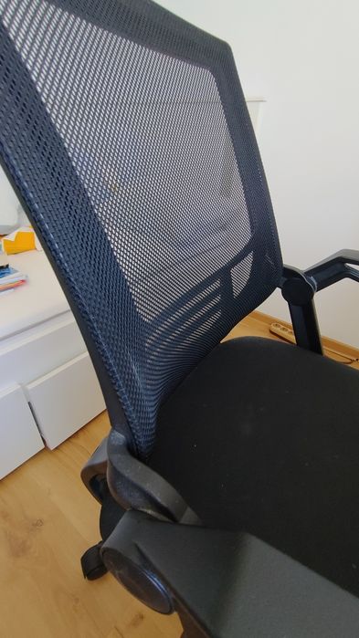 Scaun ergonomic negru