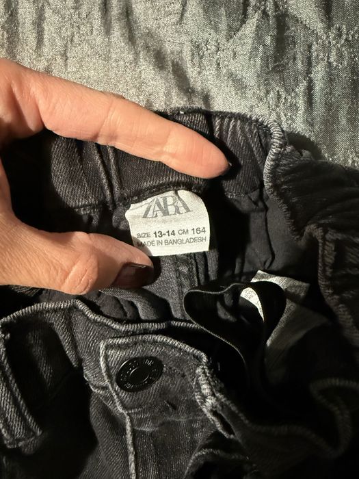 Черни дънки Зара като нови