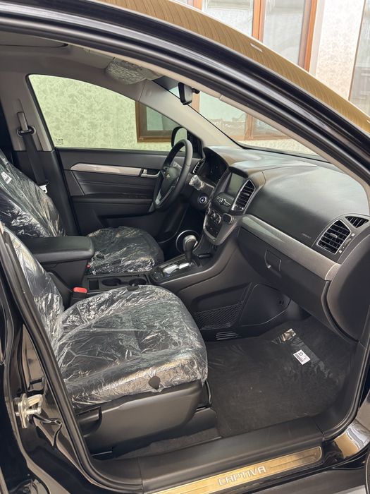 Captiva 2017 yil qora