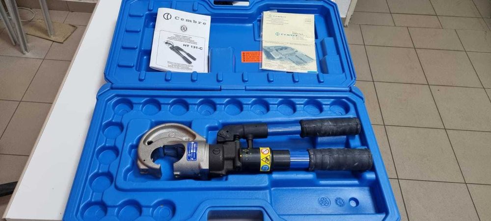 Presa hidraulica Cembre HT 131 C-130 KN, bacuri Cembre
