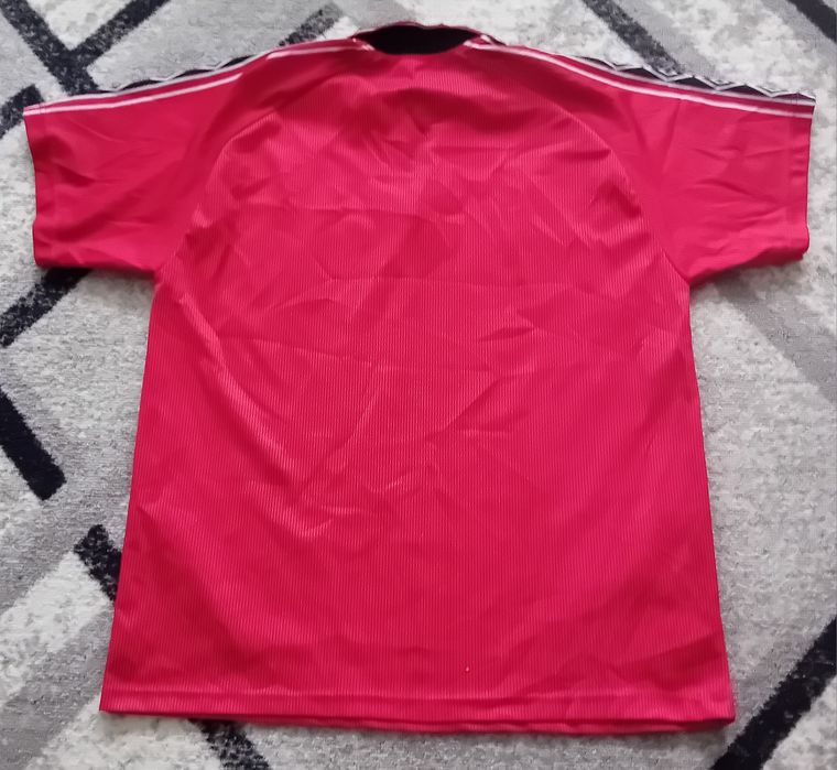 Тениска на Манчестър Юнайтед