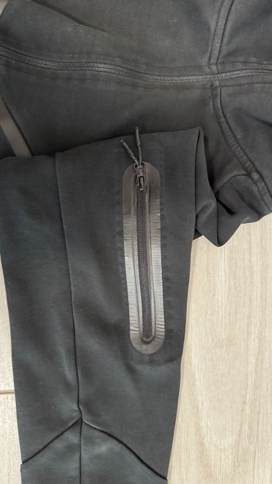 Nike Tech Fleece Горнище - Черно