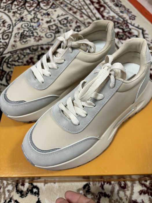 Все обуви новые. Цена 4000