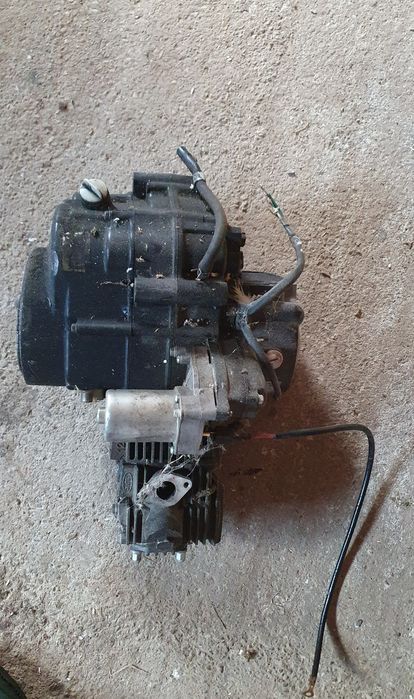 Vând motor de 124 cc