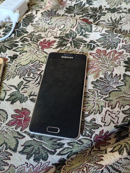 Продается смартфоны oppo a17 samsung a5 samsung a3