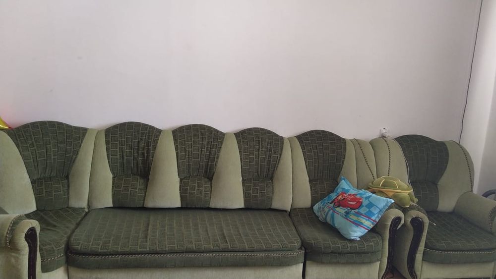Продам диван за 30 тыс торг уместен